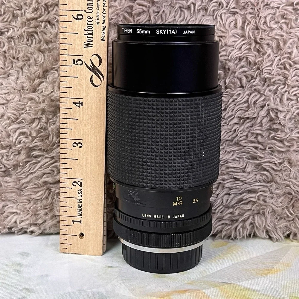 Vivitar Lenses MC 75-205mm 2X Matched Multiplier F/3.5-4.5 Case Made In JAPAN
